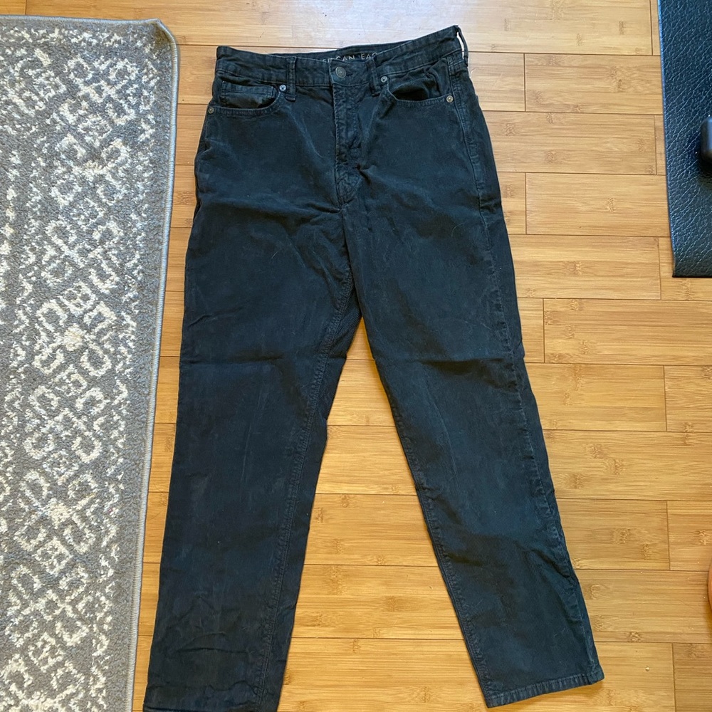 AE CORDUROY MOM JEANS